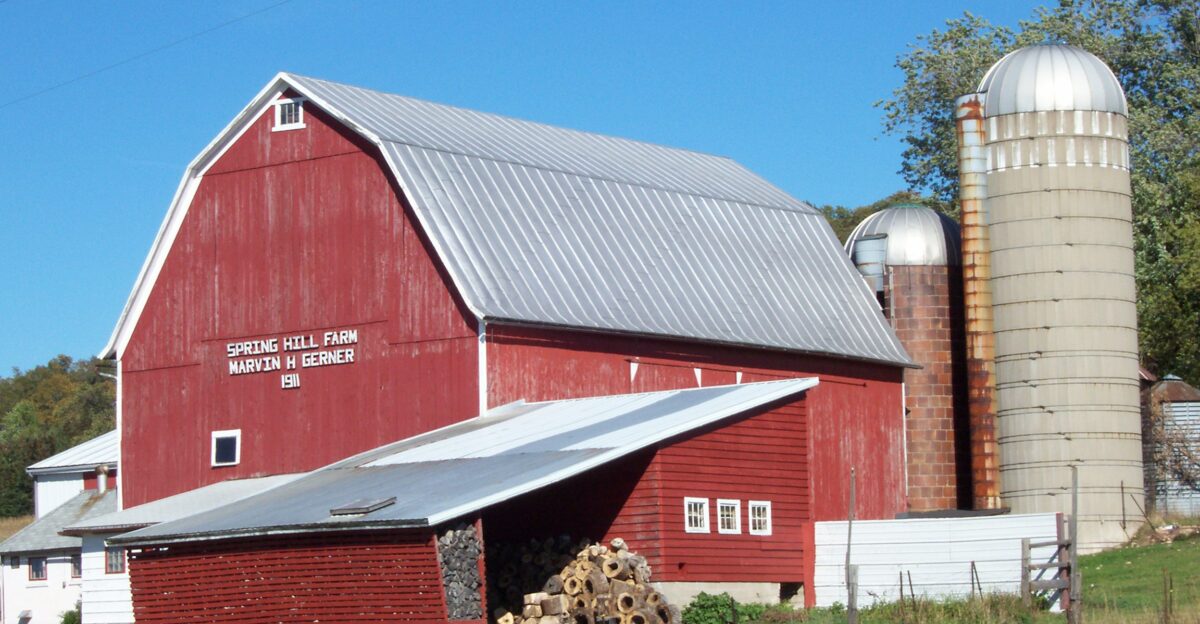 Image of a family farm near Stockbridge Wisconsin United States