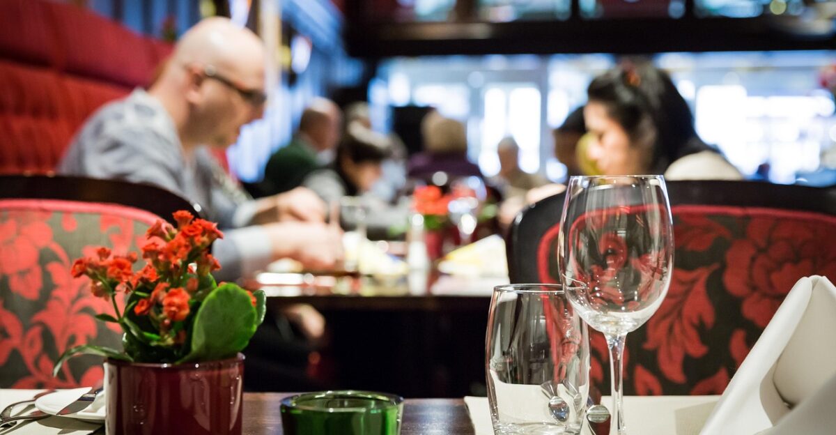 restaurant dining dinner cafe diner diner diner diner diner diner