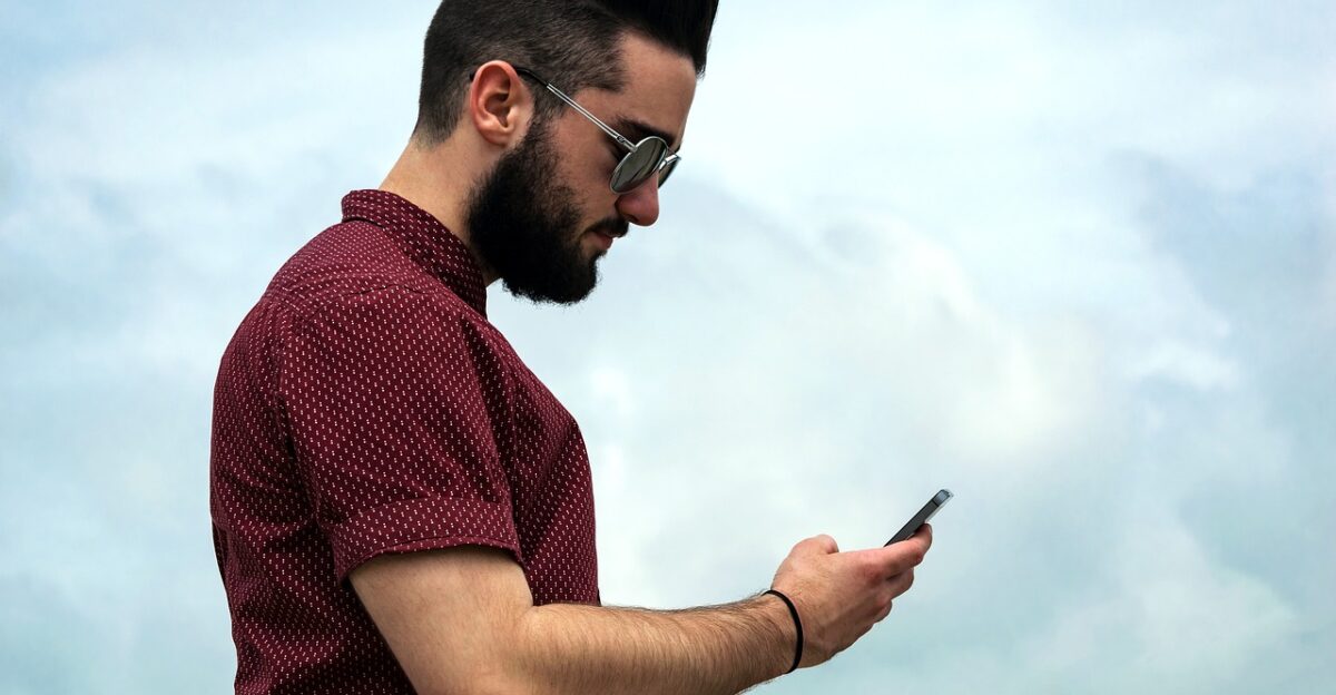 phone cell customer service contact us model hipster mobile telephone communication cellphone technology cellular wireless modern message call text digital talking messaging man adult people person connection white black contact data network connect smartphone social portrait customer service customer service customer service customer service hipster mobile cellphone cellphone cellphone message call call call call call talking talking talking talking connect smartphone