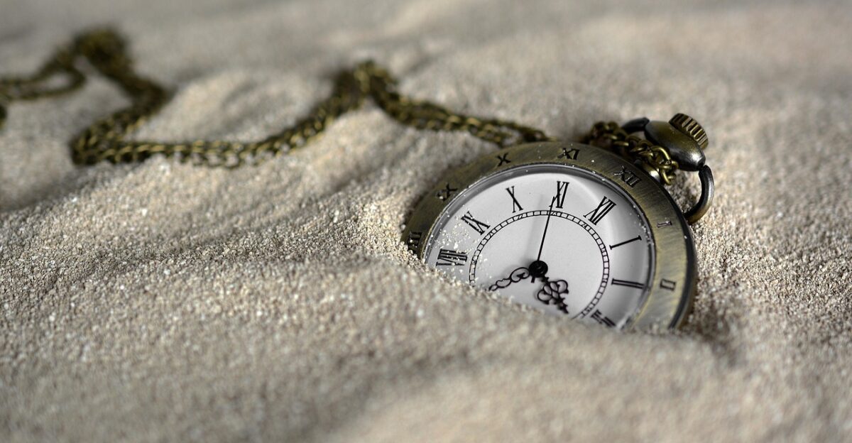 pocket watch time sand clock clock face pointer nostalgia antique hours minutes timepiece time display close up clock hands retro look watch chain clockwork dial windable no time stress time pressure time time time time time clock
