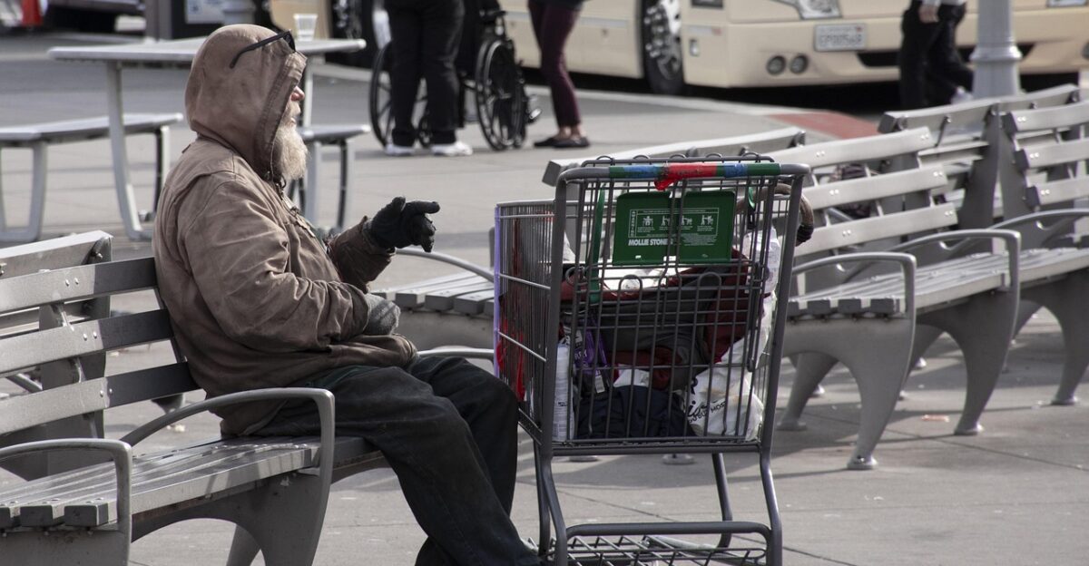 people homeless usa poverty the person homelessness male man sad social hunger unemployed life old desperation sadness hobo hungry dirty lonely poor homeless homeless homeless homeless homeless homelessness homelessness homelessness homelessness unemployed