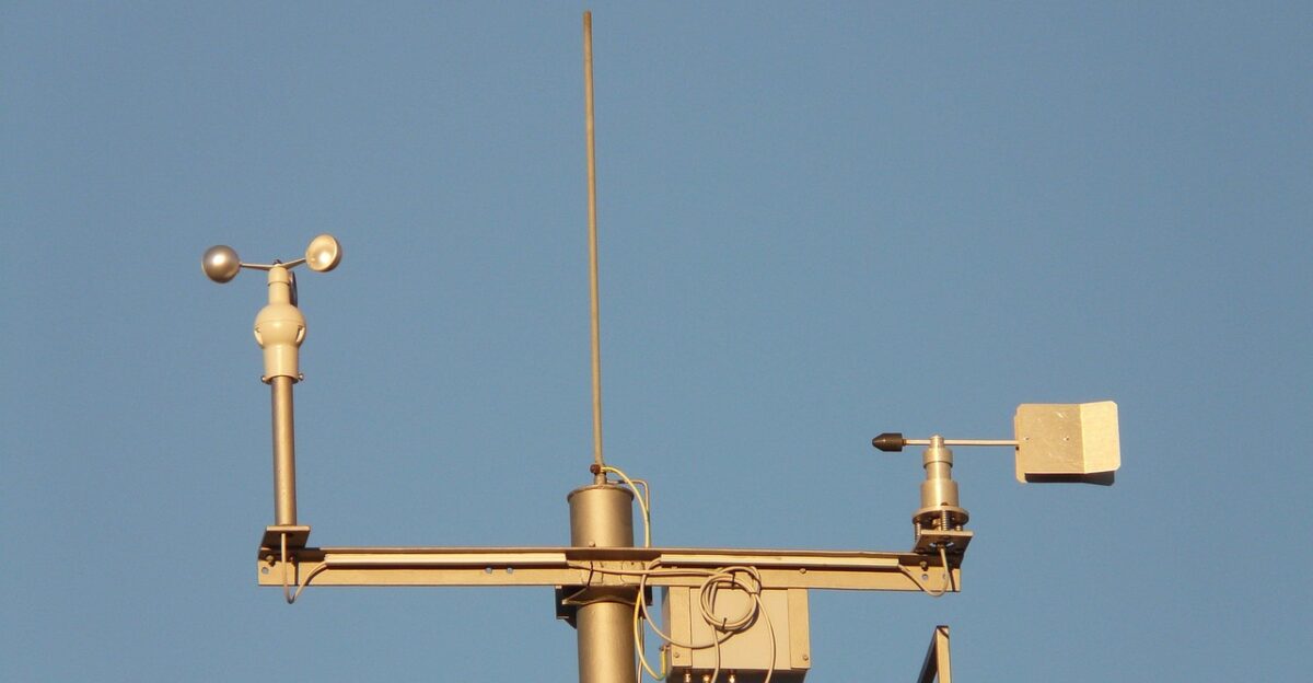 weather station anemometer weather observation meteorology weather wind rain heaven precipitation technology weather forecast nature measurement measured value temperature wind speed wind direction