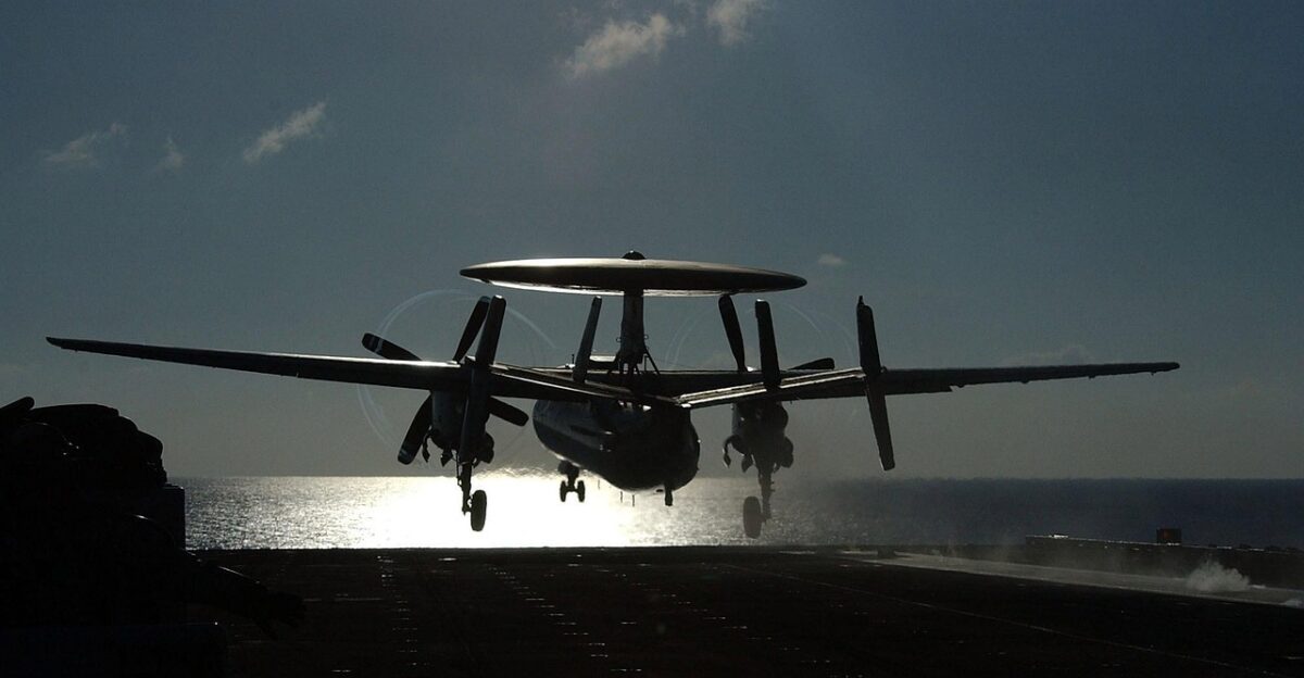 south china sea sky clouds sunset sunlight ship aircraft carrier hawkeye e-2c landing nature navy military aircraft plane outside