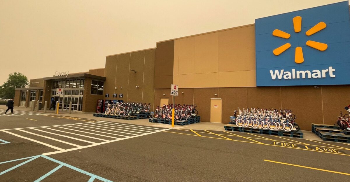 Walmart to upgrade 1 400 stores with 9 billion investment Reuters