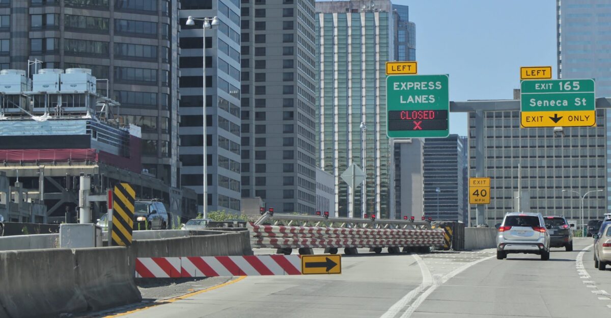 The northbound entrance to the Interstate 5 reversible express lanes in Seattle Washington The lanes are controlled by signage and barriers