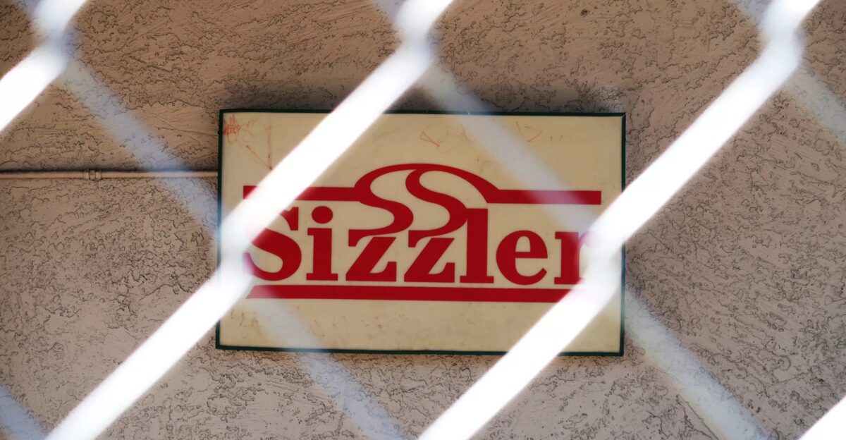 Once-iconic Phoenix steakhouse closes after 40 plus years