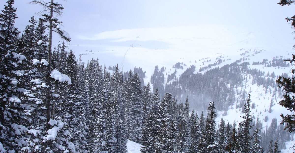 This is a picture I took at the en Loveland Ski Area in en Colorado Anyone can use it for any purpose Blakeops 04 01 13 August 2006 UTC