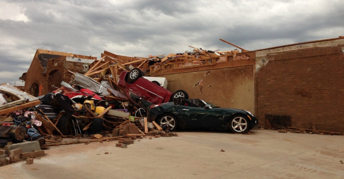Moore tornado damage