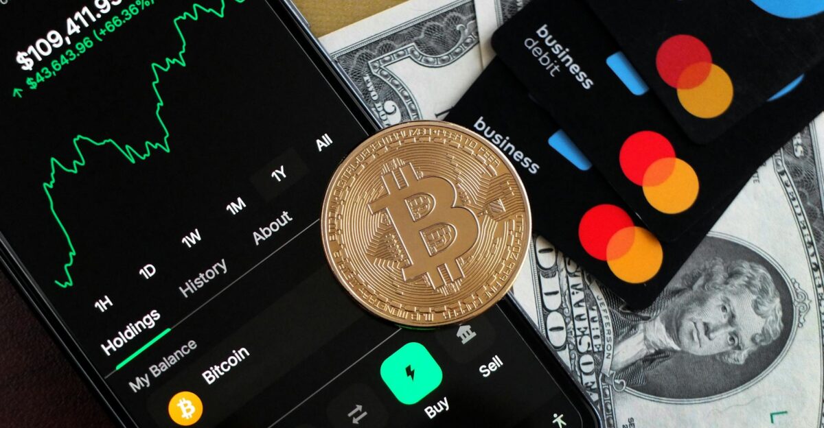 Bitcoin Cryptocurrency App Cash Debit and Credit Card