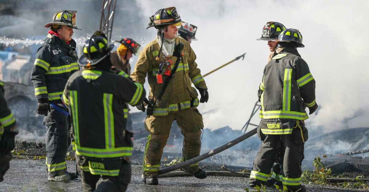 fire fighters during daytime