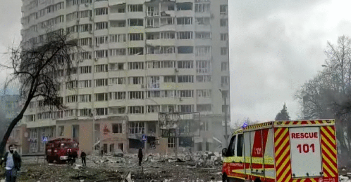 Russian bombardment in the center of Chernihiv