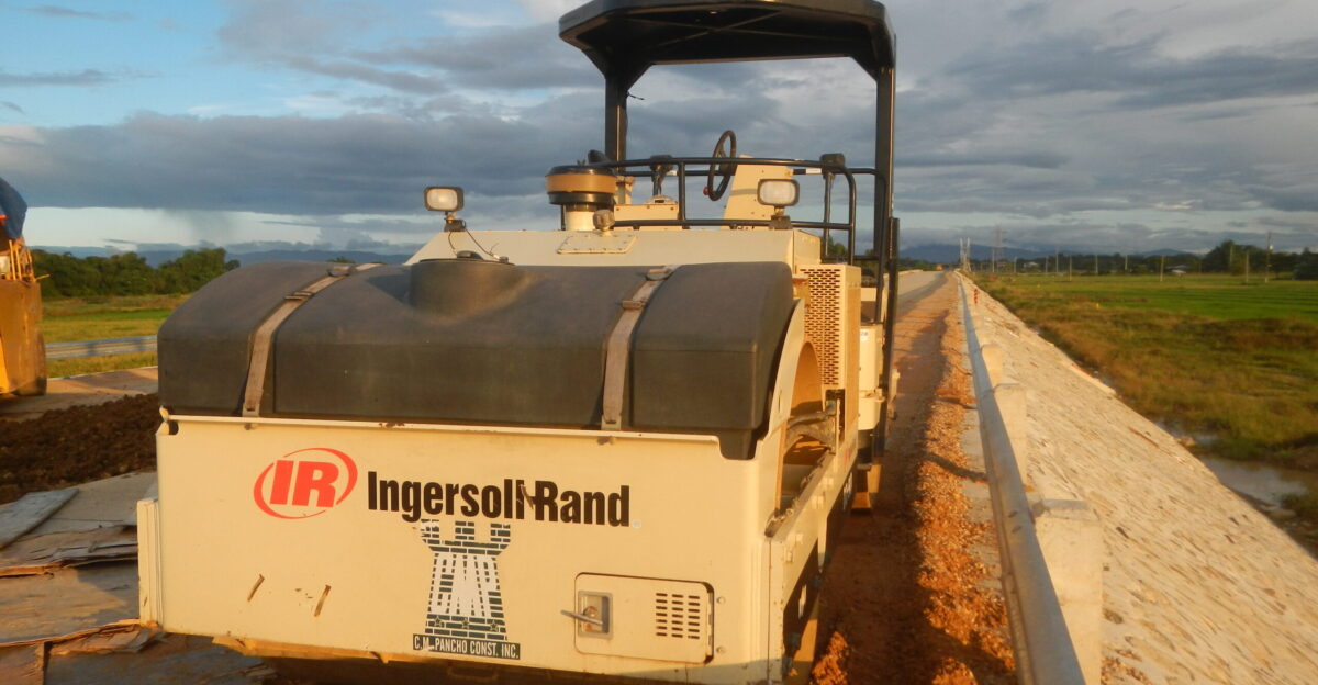 Ingersoll Rand DD90 Bomag Fayat Group BW 131 ACW-3 Contract Package IV - Plaridel Bypass Arterial Road Bypass Project Phase II Construction site 4th Quarter 2017 Galas-Maasim and Diliman I San Rafael Bulacan Barangays Mabalas-balas 14 59 44 N 120 58 21 E Diliman I 15 1 16 N 120 57 18 E Galas-Maasim 15 2 6 N 120 56 10 E San Rafael Bulacan accessed along and from the Maharlika Highway Cagayan Valley Road San Rafael-San Ildefonso Bulacan section of Pan-Philippine Highway also known as the Maharlika Nobility freeman Highway or Asian Highway 26 Cagayan Valley Road Note Judge Florentino Floro the owner to repeat Donor Florentino Floro of all these photos hereby donate gratuitously freely and unconditionally all these photos to and for Wikimedia Commons exclusively for public use of the public domain and again without any condition whatsoever