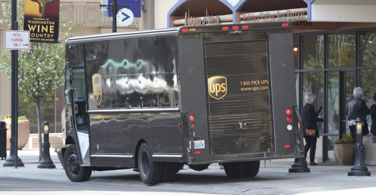 Newer body style like the ones I ve seen here in Seattle but this has the roll up rear door instead of barn doors The roll up door isn t that difficult to operate and doesn t block the tail lights when open See also a href opposite angle a
