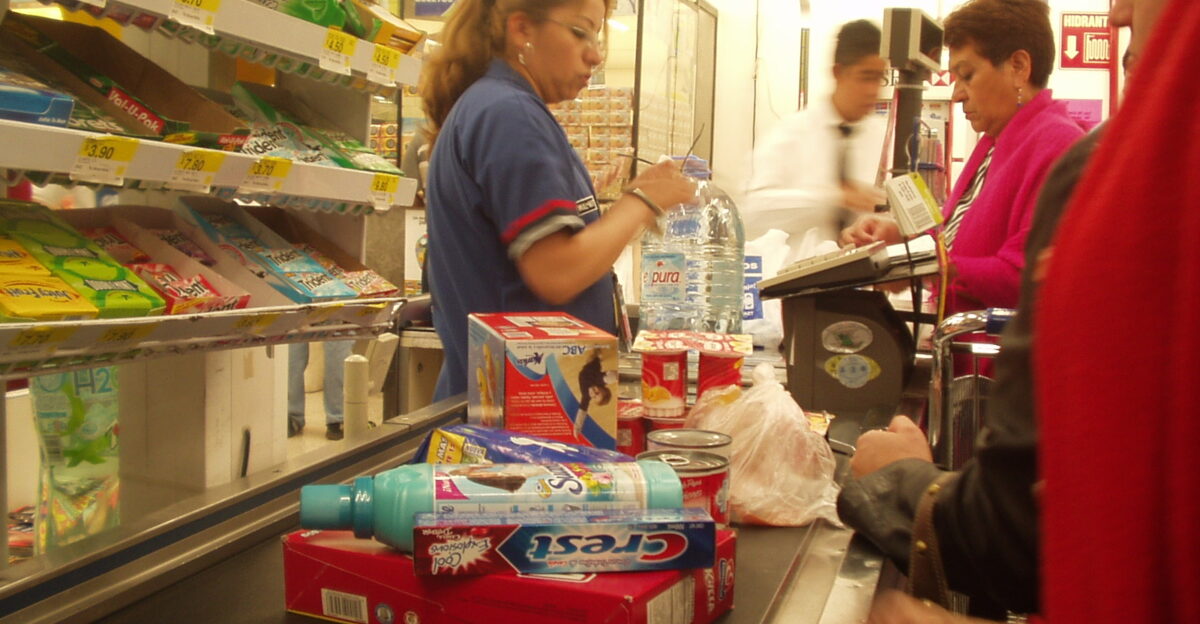 Cashier at Wal Mart - Plateros store located in Mexico City