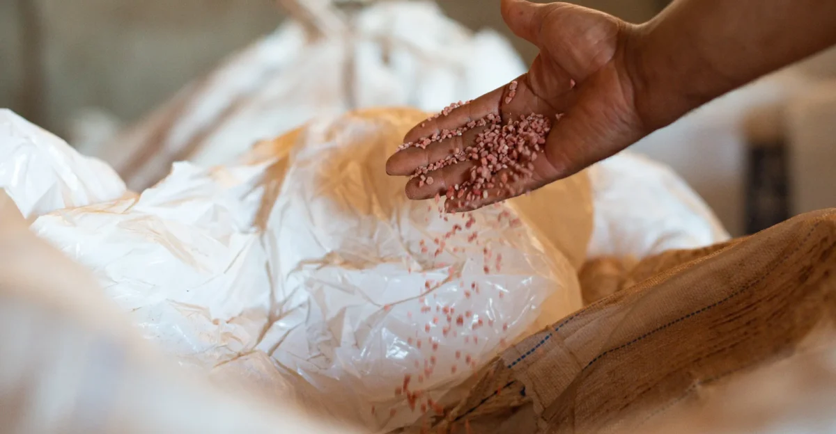 Brazil Fertilizer Imports Secured in Time for Soy Planting - Bloomberg