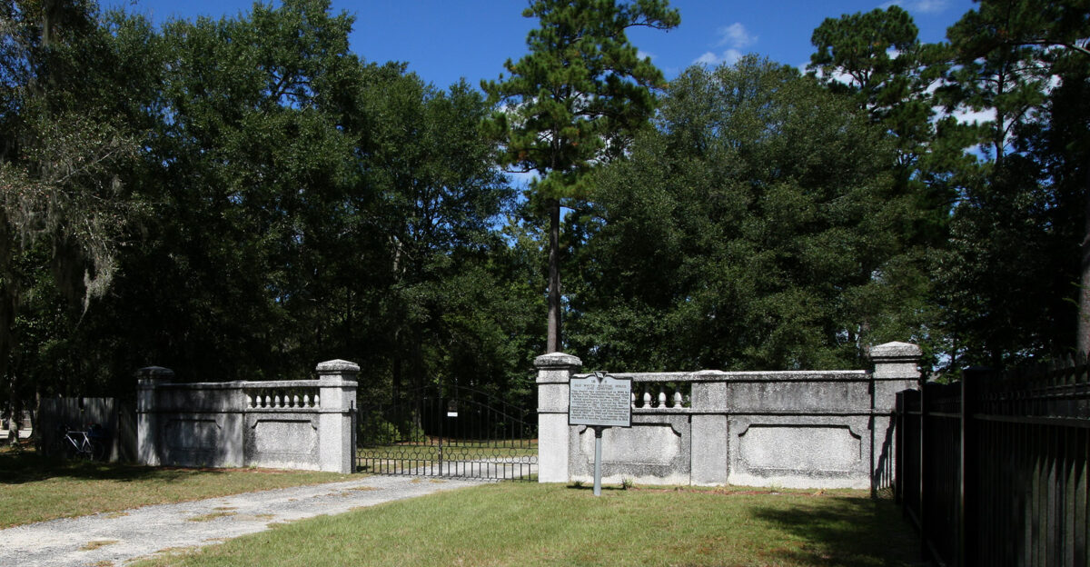 Old White Meeting House Ruins and Cemetery