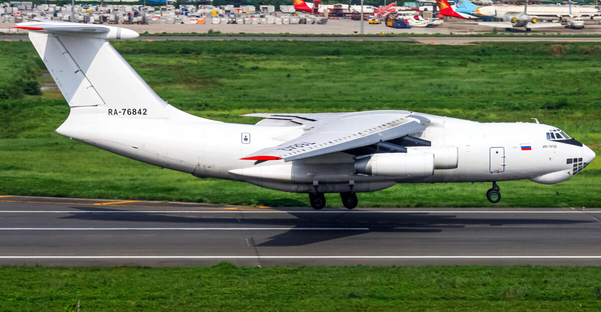 Aviacon Zitotrans - Ilyushin Il-76TD - RA-76842 - VGHS