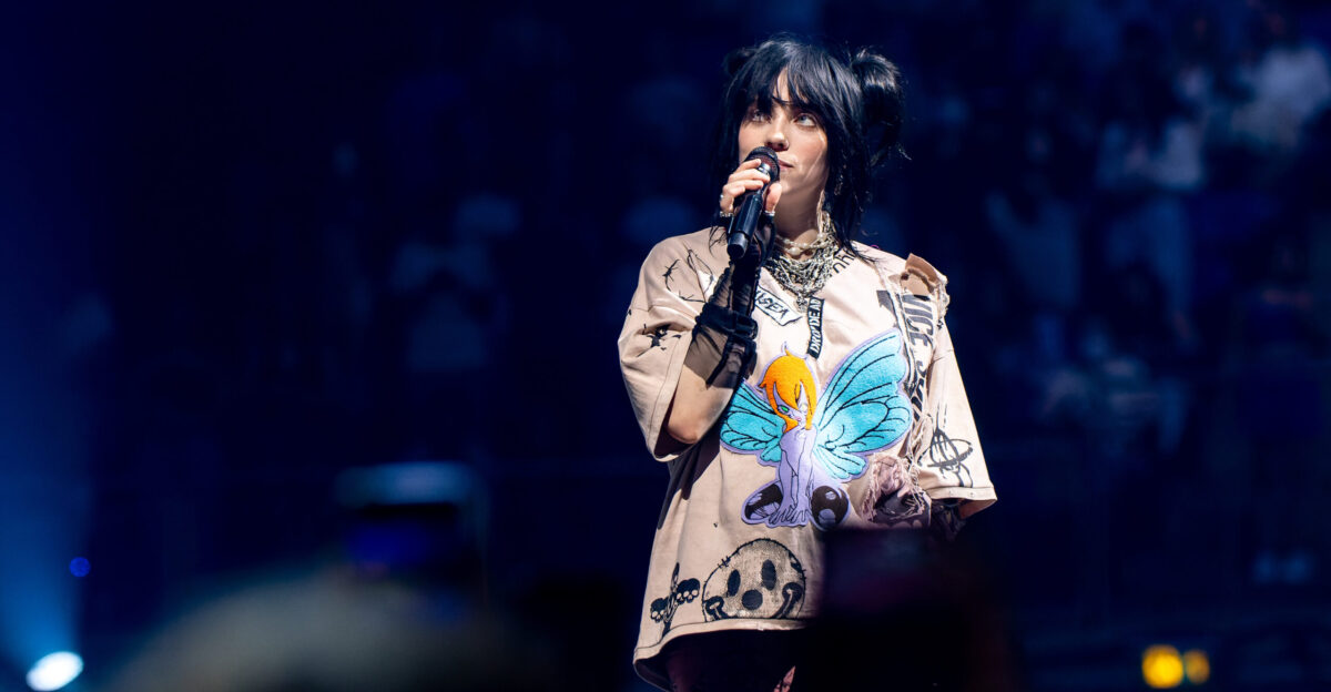 BillieEilishO2160622 35 of 45