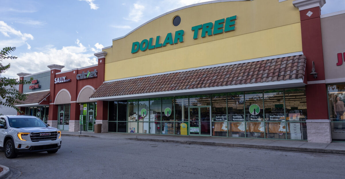 Exterior of a Dollar Tree location in Orlando Florida United States