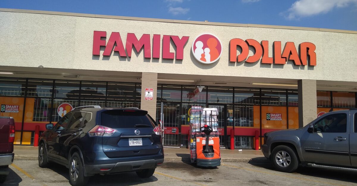 Family Dollar Store 1807 11046 Airline Dr Houston TX 77037-1112