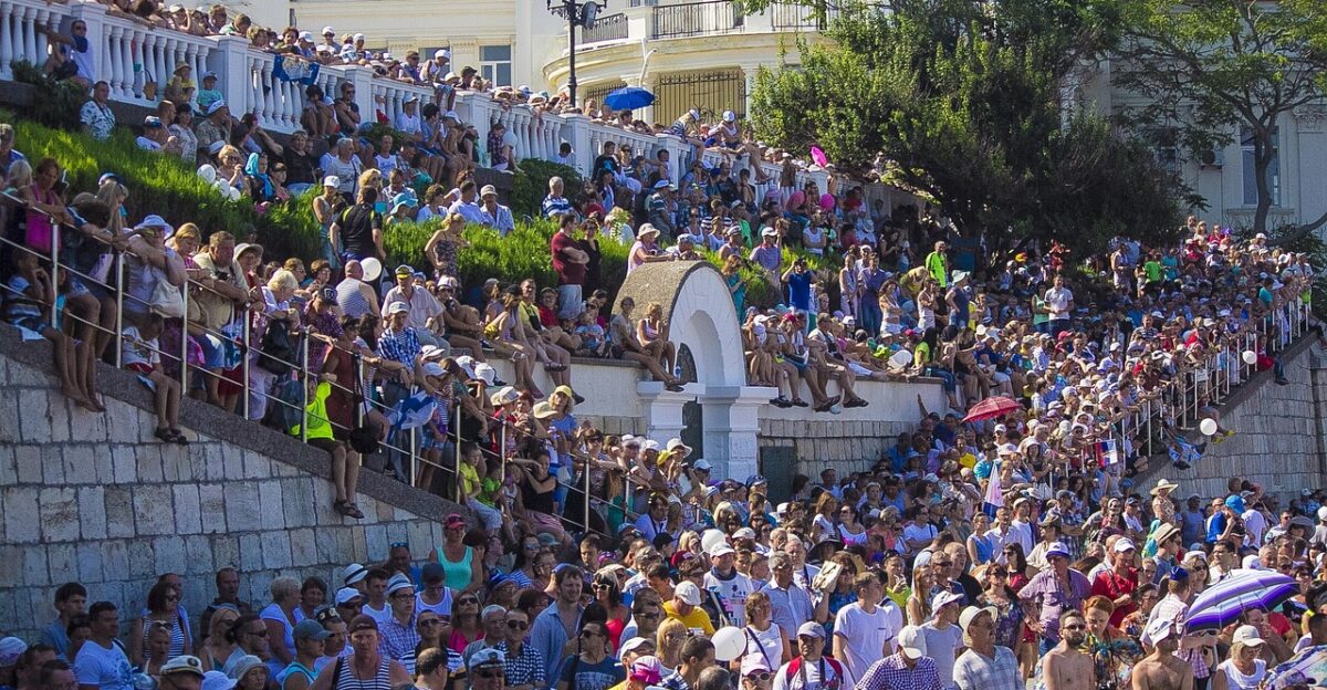 crowd pandemonium onlookers spectators crimea summer sevastopol people many people hype many people many people many people many people many people