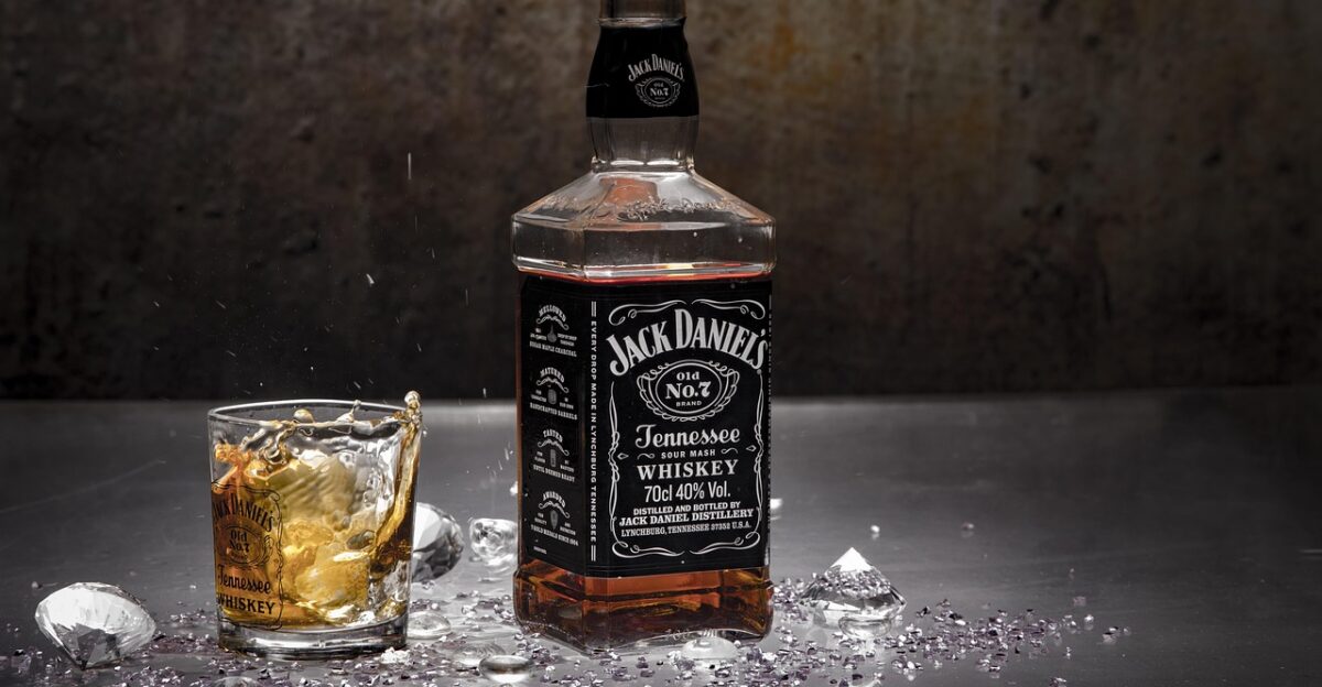 drink bottle spirits whiskey glass alcohol jack jack daniels schnapps alcoholic beverage alcoholic yummy ice cubes shot glass whiskey whiskey whiskey whiskey whiskey jack daniels jack daniels jack daniels jack daniels