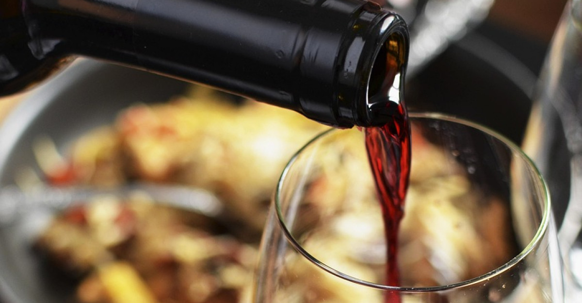 wine glass pour red wine bottle drink dinner wine bottle alcohol beverage wine wine wine wine wine red wine dinner