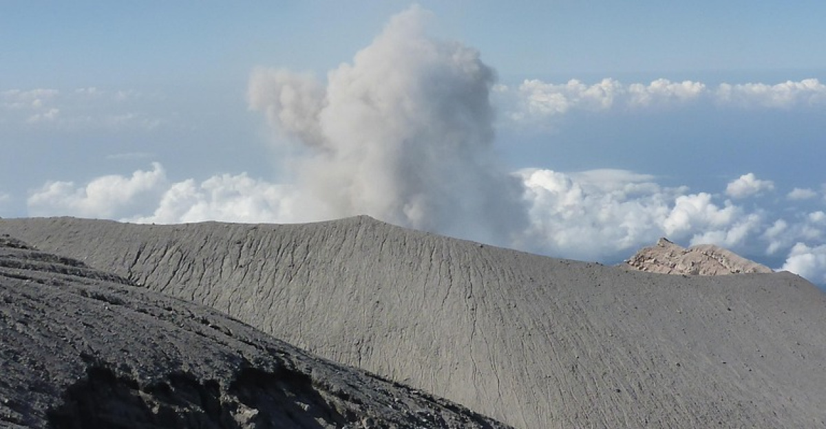 semeru, mountain, travelling, indonesia, java, mount, volcano, landscape, nature, asia, sky, adventure, park, eruption, cloud, semeru, semeru, semeru, semeru, semeru
