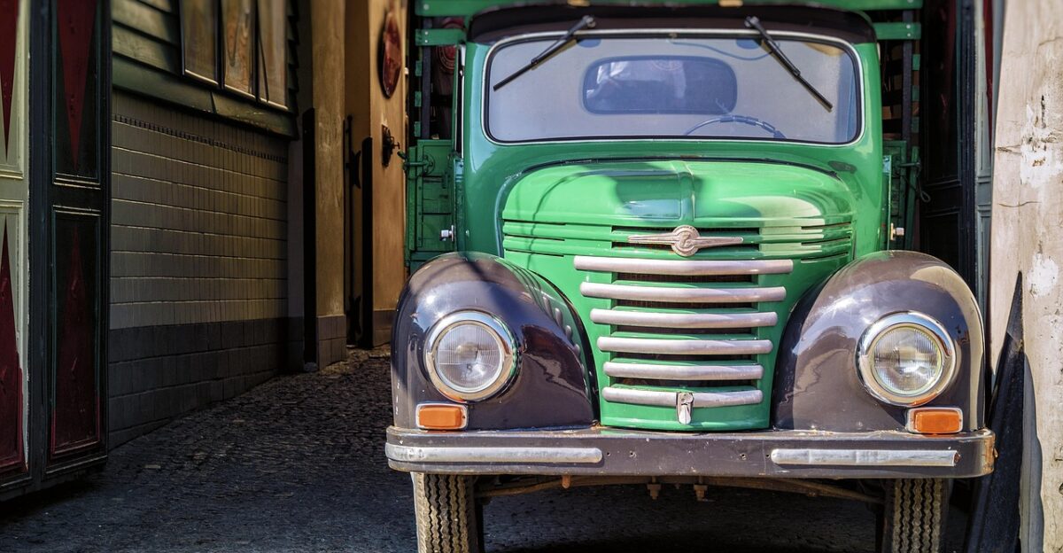 car supplier row auto car wallpapers shipment old oldsmobile drink warehouse malt beer