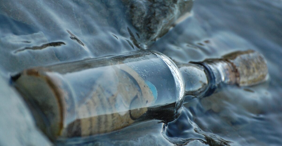 water nature bottle message in a bottle glass sea close-up