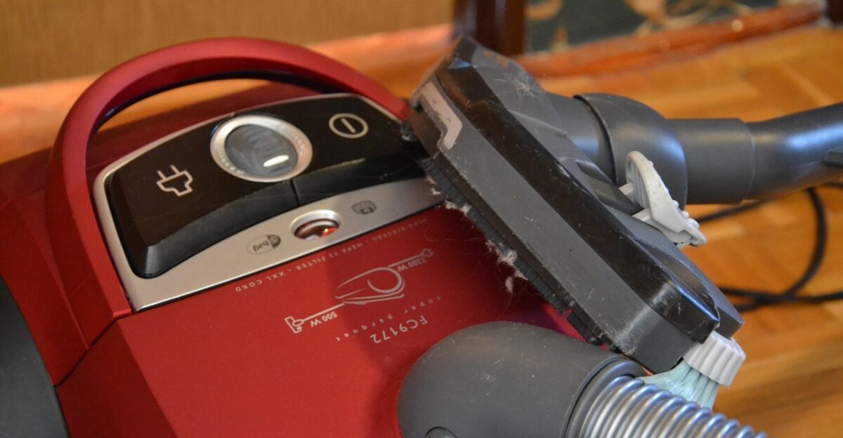 cleaning to clean order vacuum cleaner vacuuming rug covering clean vacuum cleaner vacuum cleaner vacuum cleaner vacuum cleaner vacuum cleaner