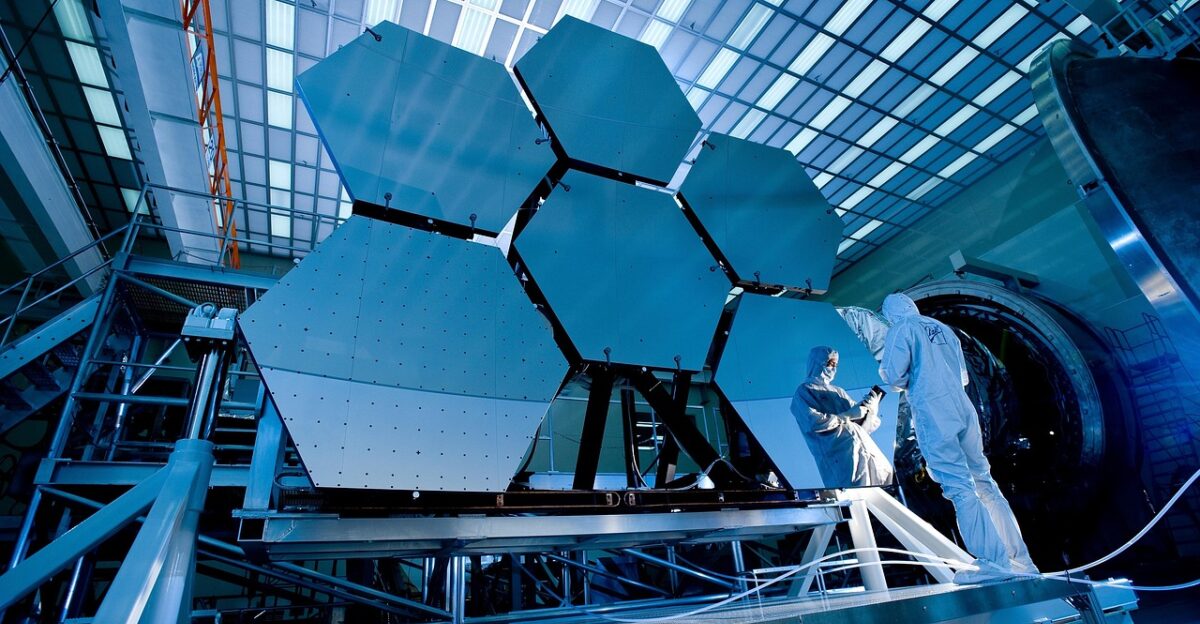 telescopic mirror mirrors telescope space infrared telescope james webb space telescope jwst next generation space telescope nasa research technology science development exploration telescope telescope telescope telescope telescope nasa nasa