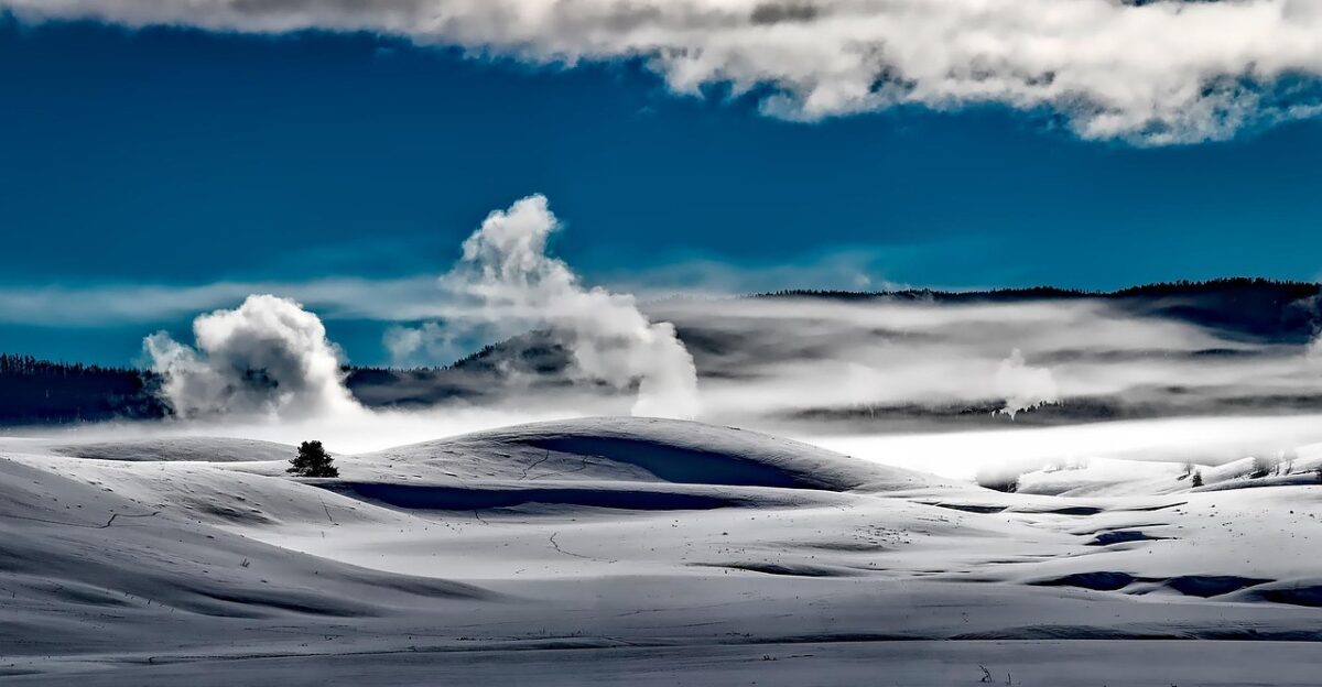 yellowstone national park snow fields hoarfrost snow fields smoke wyoming snowy snowscape winterscape wintry sky clouds nature countryside rural landscape snow snow smoke smoke smoke smoke smoke