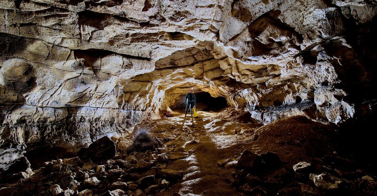 geology exploration cave landscape underground adventure speleologists roche