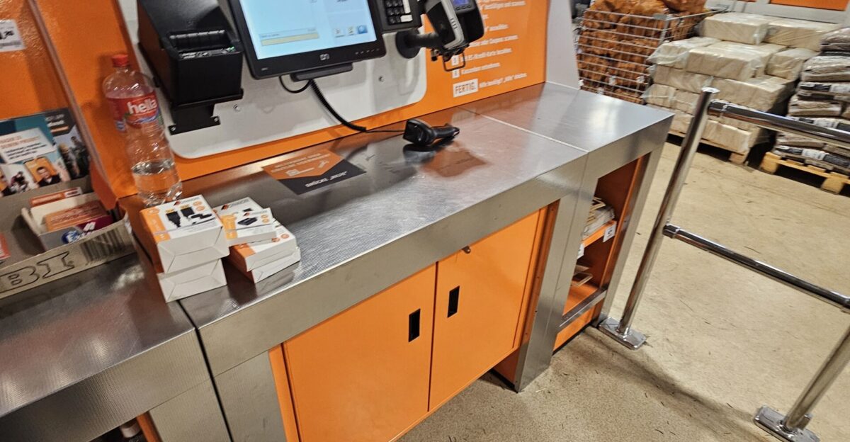 Hardware store self-checkout OBI Tauberbischofsheim