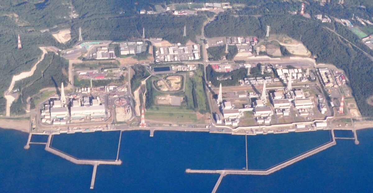 Aerial view of the Kashiwazaki-Kariwa Nuclear Power Plant seen from the seaside in 2019 Cropped version