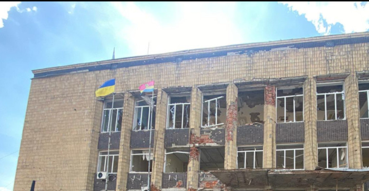 Dooley in bombed city of Kupiansk Ukraine