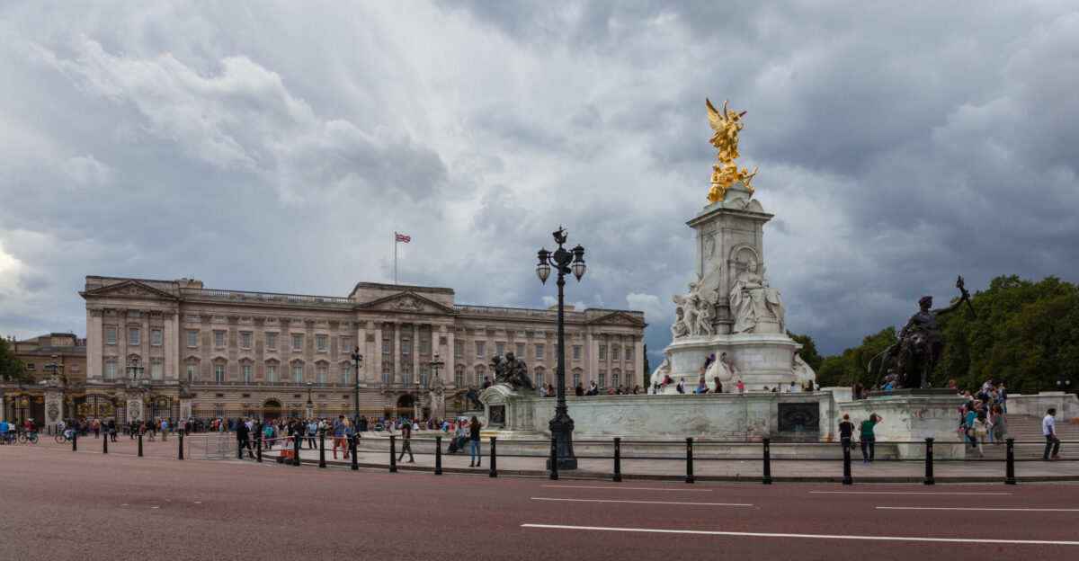Victoria Memorial and Buckingham Palace London England This is a photo of listed building number 1273864 This is a photo of listed building number 1239087
