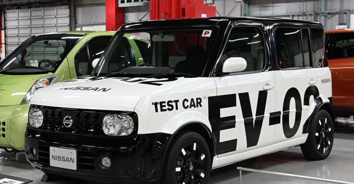 Nissan Cube EV test car EV-02