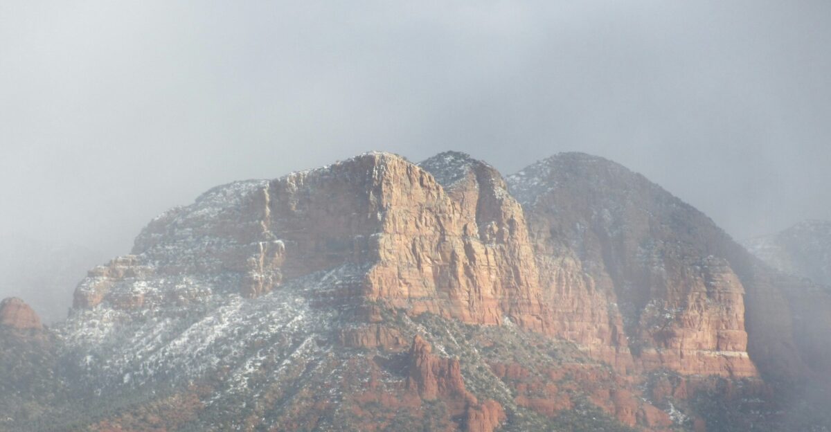 landscape photography of brown and gray mountain