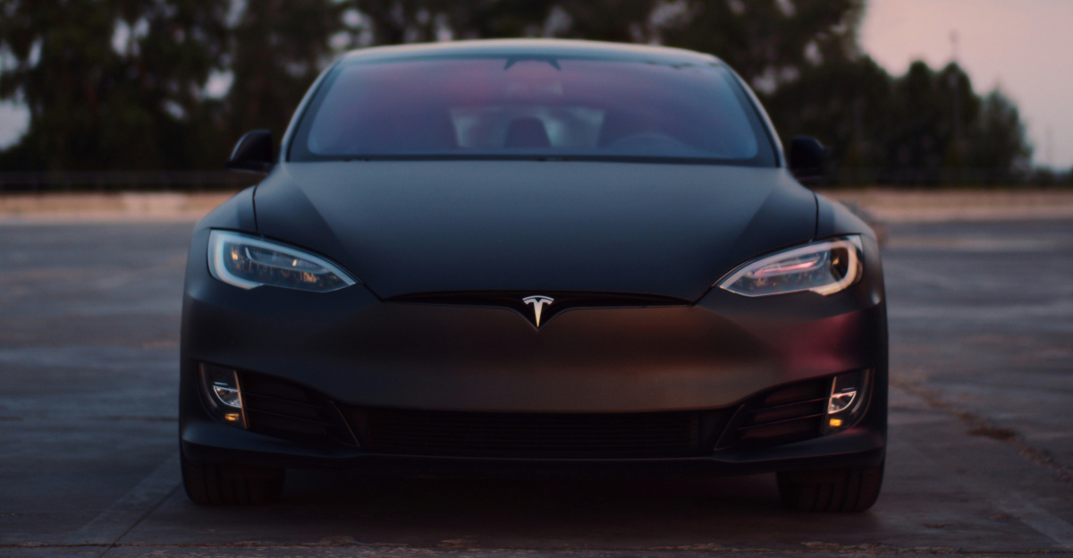 black porsche 911 on road during sunset