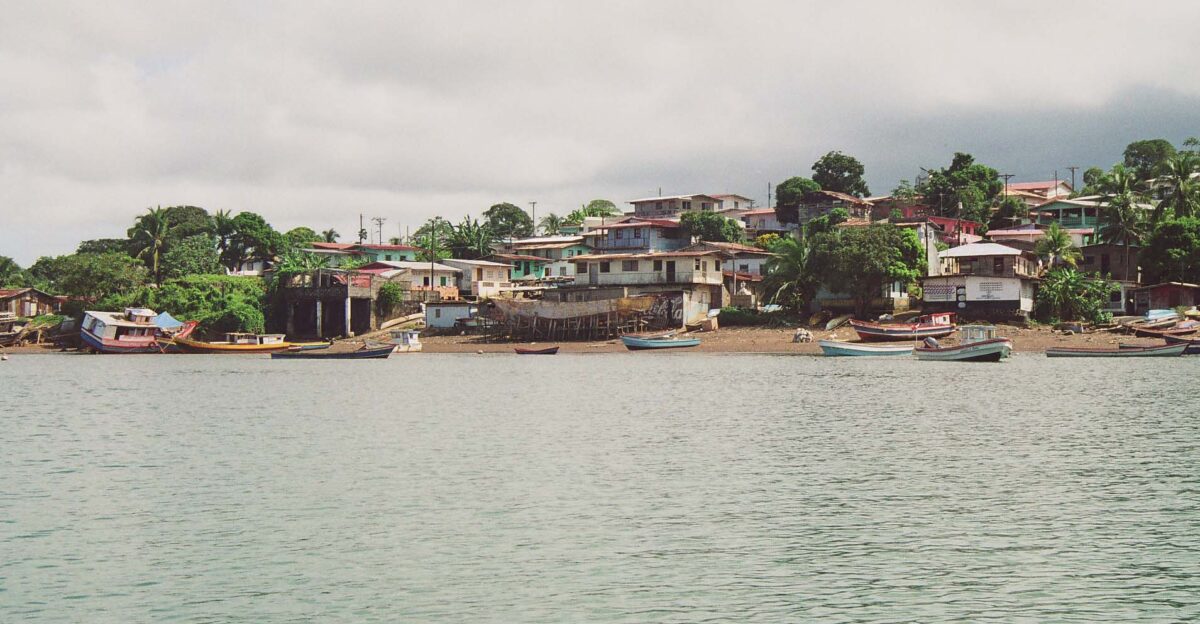 Ken Erickson 2003 San Miguel Pearl Islands Panama view from the water