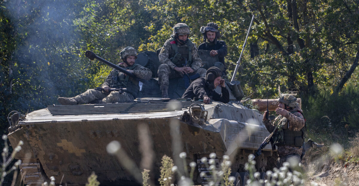 Ukraine soldiers prepare for movement to a defensive position during a forward operating base security exercise as part of Rapid Trident 2019 Sept 24 2019 near Yavoriv Ukraine RT19 is an annual multinational exercise which involves approximately 3 700 personnel from14 nations that supports joint combined interoperability among the partner militaries of Ukraine and the United States as well as Partnership for Peace nations and NATO allies U S Army photo by Pfc Caleb Minor