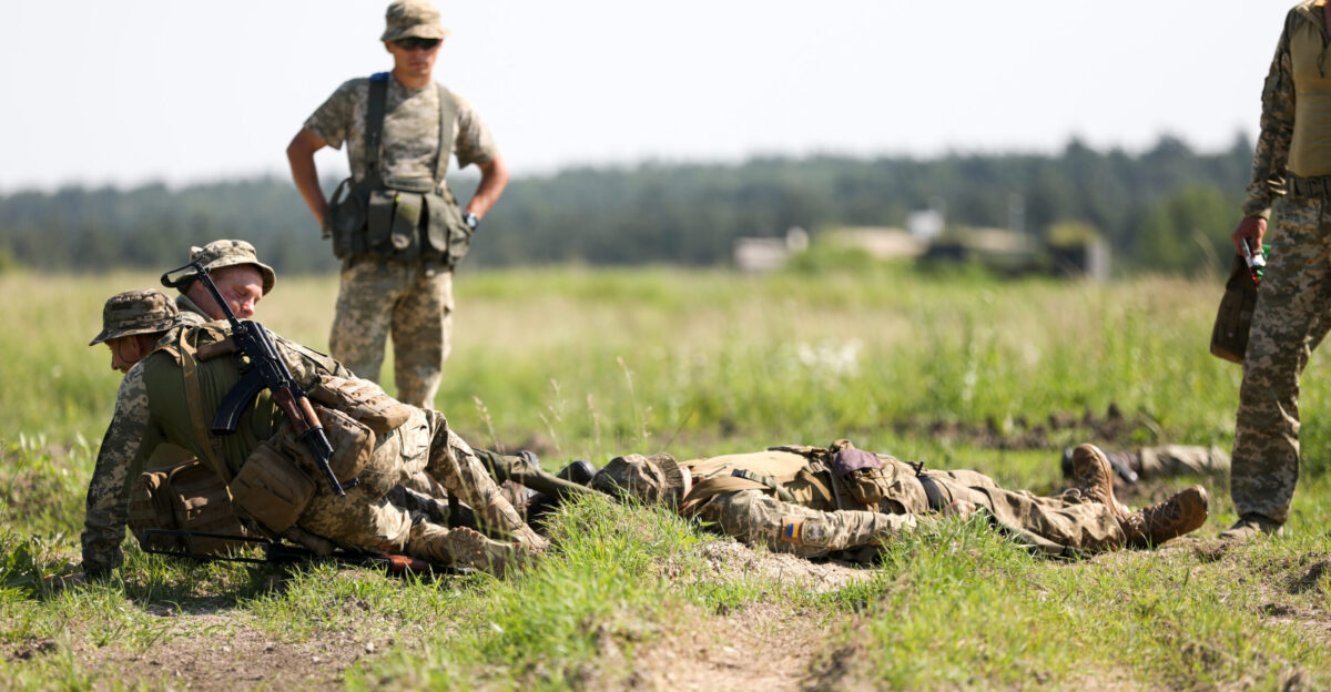 Soldiers of the 95th Air Assault Brigade conducted hasty defensive operations training June 6 at the Yavoriv Combat Training Center Ukraine Task Force Carentan Mentors were joined by their Polish counterparts as they worked with the Ukrainian CTC Cadre U S Army photos by Sgt Justin Navin