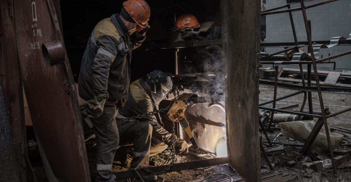 Russia targets Ukraine s energy grid as winter sets in Here s how