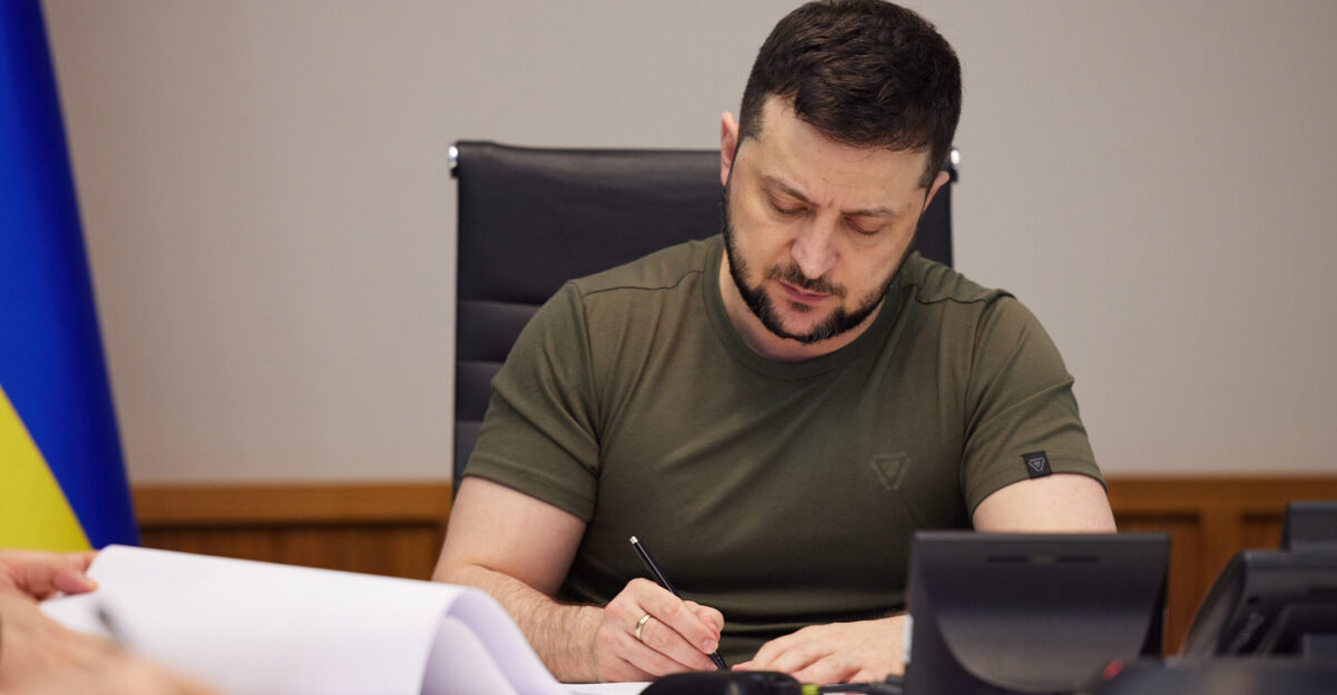 President of Ukraine Volodymyr Zelenskyy held a meeting with the economic blocs of the Office of the President and the Cabinet of Ministers The parties discussed the state of the Ukrainian economy in the second month of our country s resistance to Russia s military invasion as well as considered forecasts for its development in the near future According to the Ministry of Finance the Ukrainian state spends about 10 billion a month on hostilities The sources of expenditure financing were discussed at the meeting including own tax revenues and assistance from Ukraine s international partners In the same context the prospects for the transition to a simplified taxation system scheduled for April were touched upon The participants of the meeting also discussed the sowing campaign in particular the provision of fuel to farmers Ways to diversify fuel imports and protect Ukraine s energy infrastructure from Russian military bombing were discussed