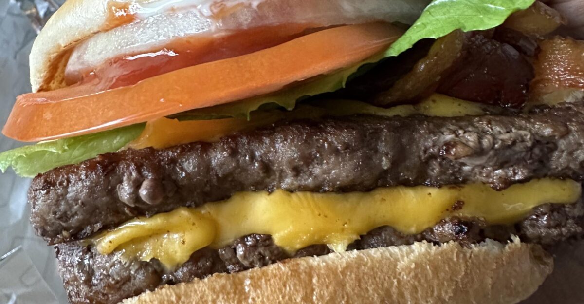 This is the most aesthetically pleasing Wendy s burger I ve ever