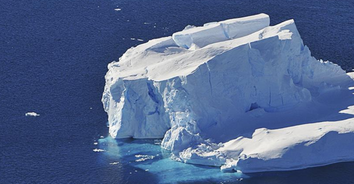 Antarctic iceberg - Amundsen Sea in West Antarctica on Wednesday, Oct., 21, 2009