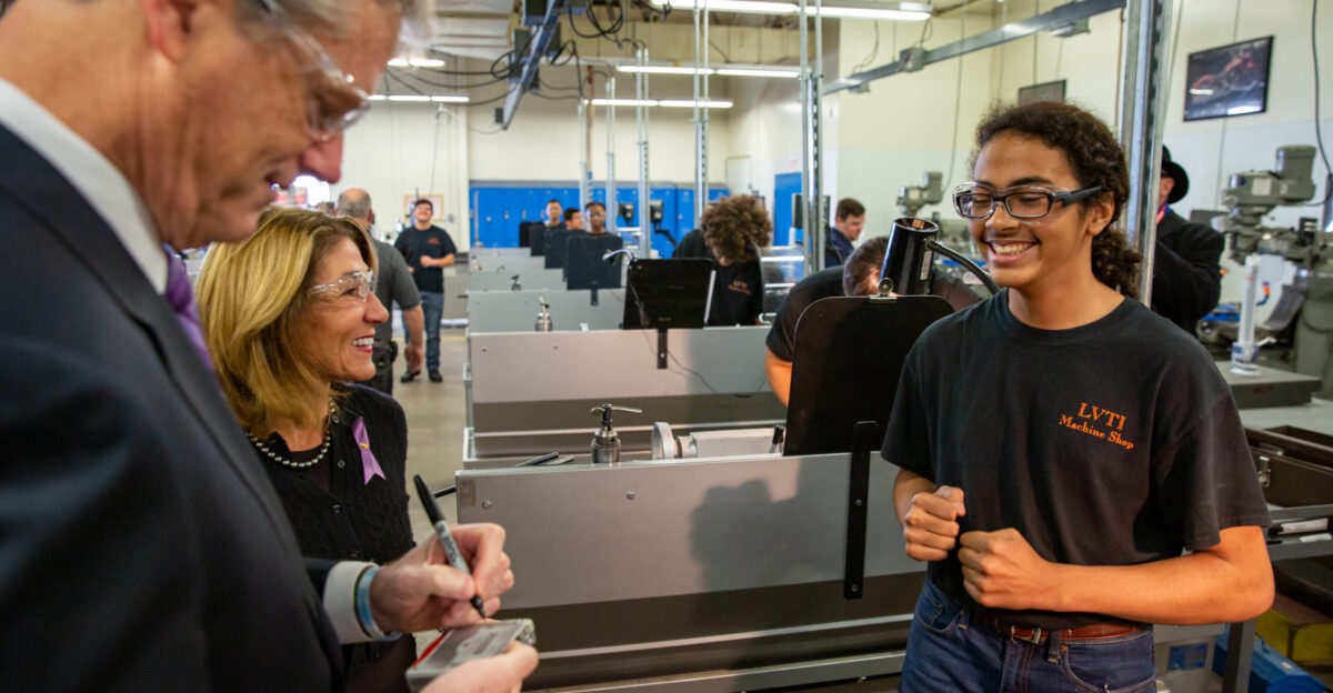 Baker-Polito administration GE Foundation announce 4 5M in North Shore workforce investments Governor Charlie Baker and Lt Governor Karyn Polito join Housing and Economic Development Secretary Mike Kennealy Labor and Workforce Secretary Rosalin Acosta Congressman Seth Moulton Lynn Mayor Thomas McGee Senator Brendan Crighton Representative Peter Capano GE President of Global Government Affairs Mo Cowan Lynn Public Schools Superintendent Patrick A Tutweiler and other officials to announce 4 5 million in investments toward the North Shore s advanced manufacturing workforce at Lynn Vocational Technical Institute on Nov 21 2019 Joshua Qualls Governor s Press Office
