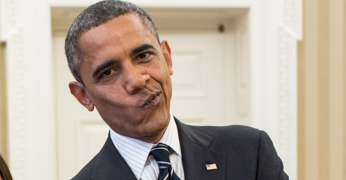 President <a href="https://en.wikipedia.org/wiki/Barack_Obama" class="extiw" title="en:Barack Obama">Barack Obama</a> jokingly mimics U.S. Olympic gymnast <a href="https://en.wikipedia.org/wiki/McKayla_Maroney" class="extiw" title="en:McKayla Maroney">McKayla Maroney</a>'s "<a href="https://en.wikipedia.org/wiki/McKayla_is_not_impressed" class="extiw" title="w:McKayla is not impressed">not impressed</a>" look while greeting members of the <a href="https://en.wikipedia.org/wiki/Gymnastics_at_the_2012_Summer_Olympics_%E2%80%93_Women%27s_artistic_team_all-around" class="extiw" title="en:Gymnastics at the 2012 Summer Olympics – Women's artistic team all-around">2012 U.S. Olympic gymnastics team</a> in the <a href="https://en.wikipedia.org/wiki/Oval_Office" class="extiw" title="en:Oval Office">Oval Office</a>, November 15, 2012. (Official <a href="https://en.wikipedia.org/wiki/White_House" class="extiw" title="en:White House">White House</a> photo by <a href="https://en.wikipedia.org/wiki/Pete_Souza" class="extiw" title="en:Pete Souza">Pete Souza</a>.)